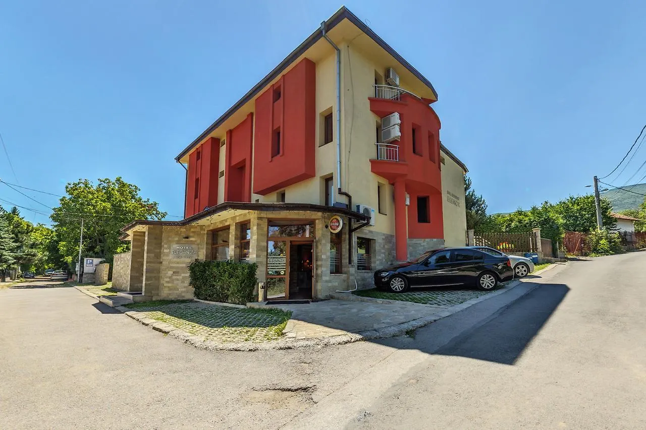 Eleganza Family Hotel - Free Parking Sofia 2*,  Bułgaria
