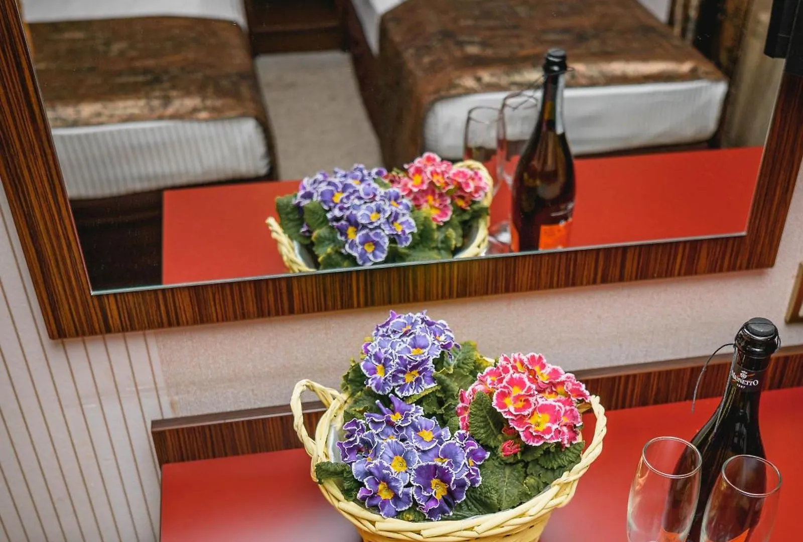 Eleganza Family Hotel - Free Parking Sofia